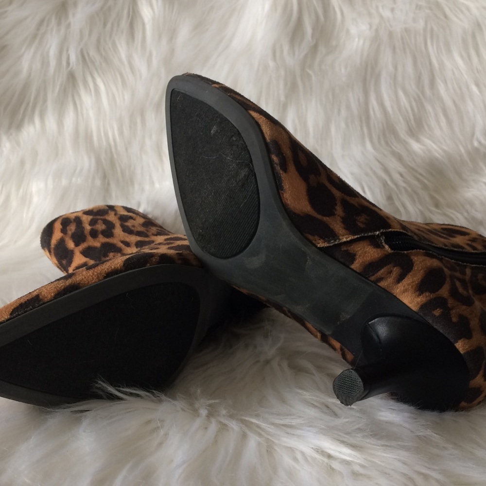 Leopard print faux suede ankle boots - Picture 7 of 7